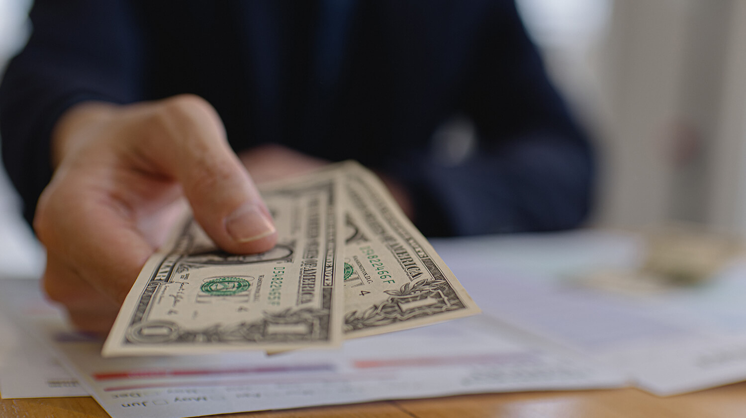 US-Dollar Bargeld – Vermögensstrukturierung mit US-Trust und Offshore-Trust